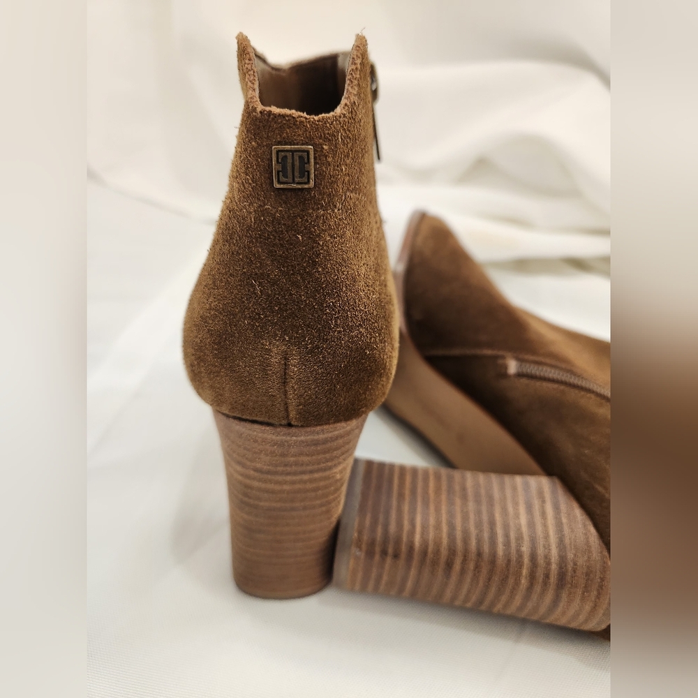 Ivanka Trump Brown Suede Ankle Booties – Size 9M - Picture 3 of 10